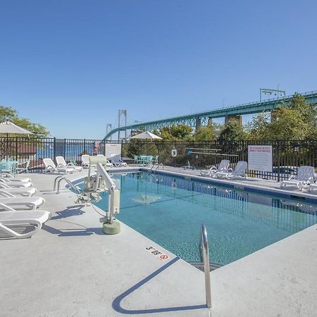 ג'יימסטאון Club Wyndham Newport Overlook מראה חיצוני תמונה